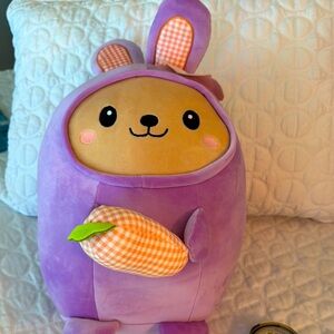 Smoochy Pals" hooded stuffed animal